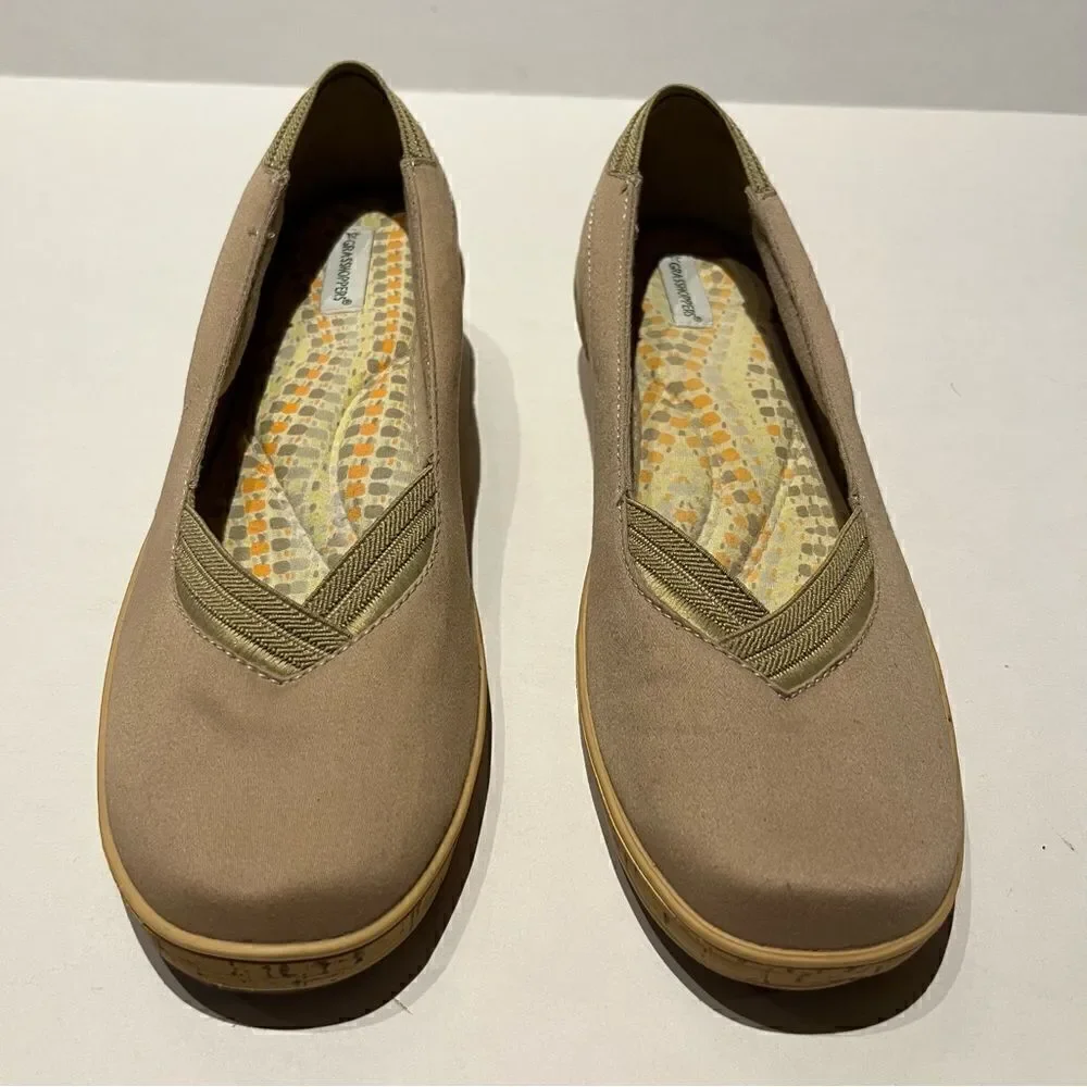 Women's Grasshoppers Light Tan Espadrilles Wedge Shoes Size 9M Cork Heels